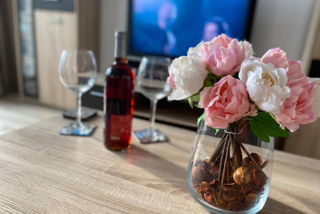 Magheru Cozy New Apartament 2 Rooms Бухарест Екстер'єр фото